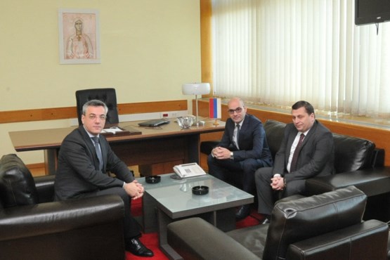 Zamjenik predsjedavajućeg Doma naroda Parlamentarne skupštine BiH Ognjen Tadić primio u nastupnu posjetu novoimenovanog ambasadora Republike Srbije u BiH